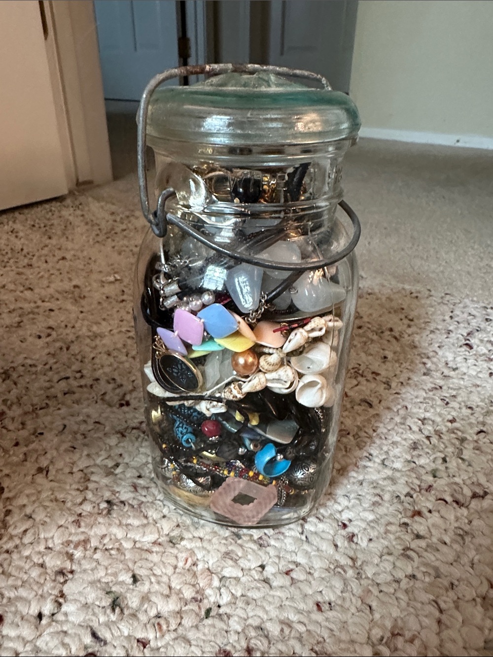 Jewelry jar